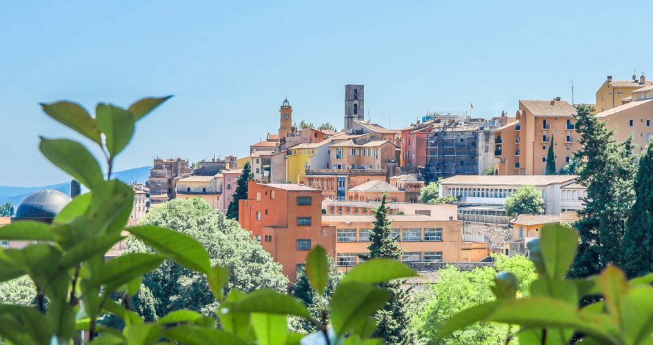 Vue sur la Vieille Ville de Grasse